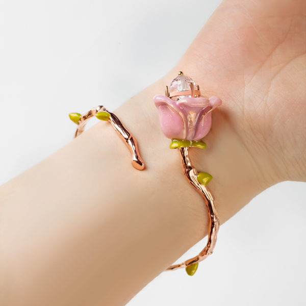 JUICY GRAPE European personality exaggerated geometric irregular opening bracelet women's fashion pink Enamel flower bracelet - Image 3