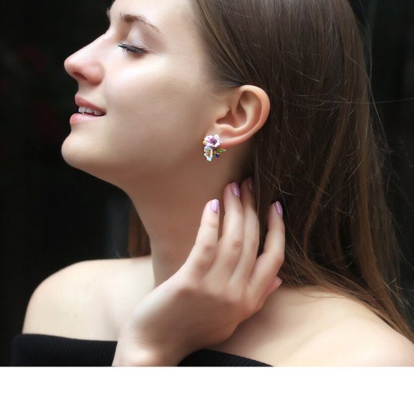Juicy Grape New Pastoral Flower Series Handmade Enamel White Daisy Stud 925 Silver Needles Earrings Fashion Jewelry - Image 3